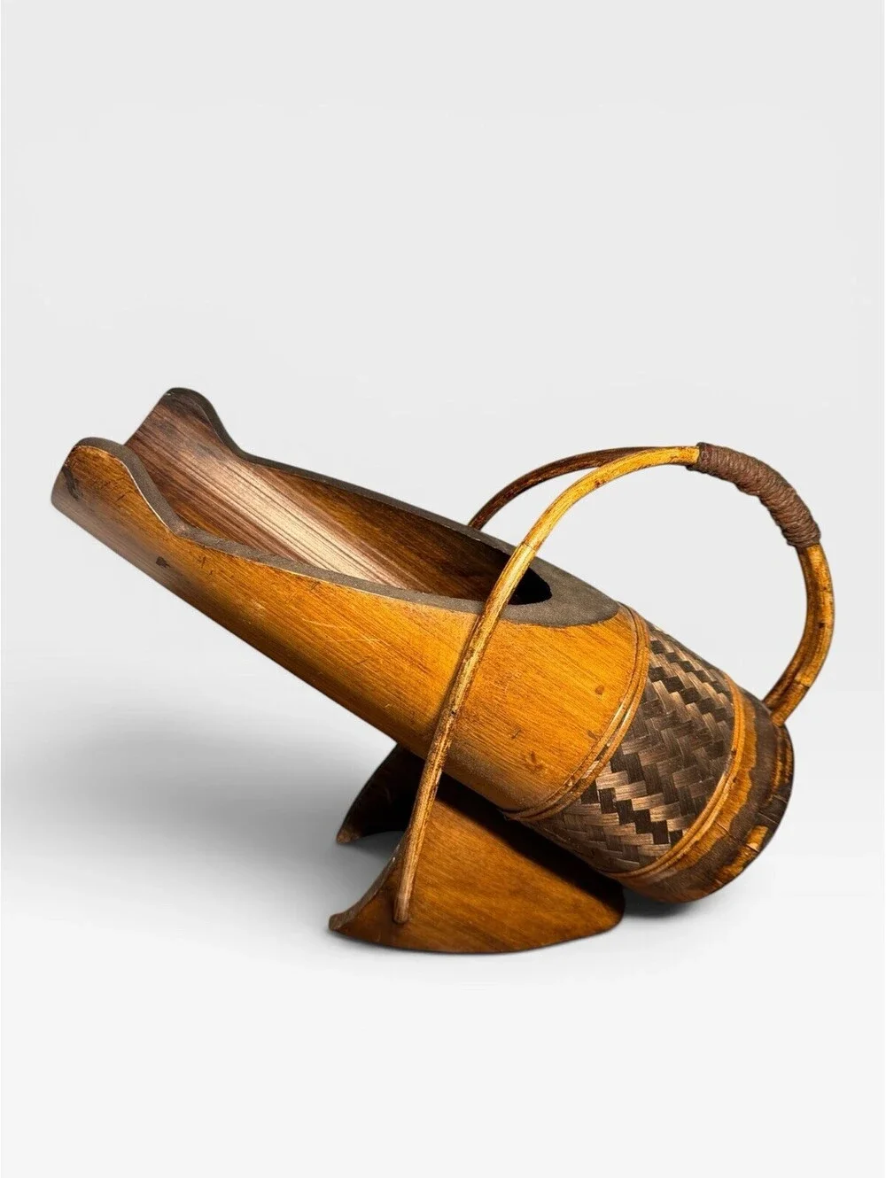 Kinaree Handmade Bamboo Rattan Wine Bottle Holder Basket With Handle Thailand